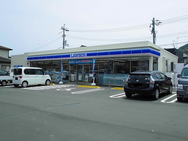 コンビニ　ローソン美の浜店（コンビニ）まで550m