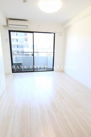 居室・リビング　同物件別のお部屋の写真となります。現況を優先致します。