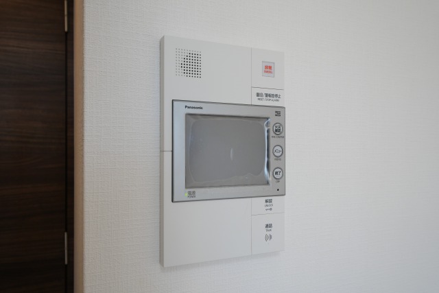 セキュリティ　モニター付きインターホンです