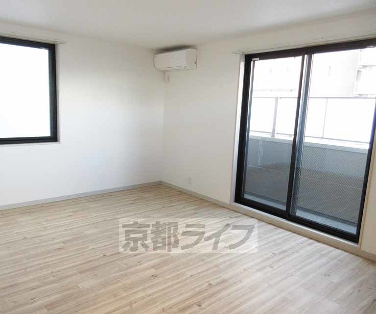 居室・リビング　日当り良好のお部屋です。