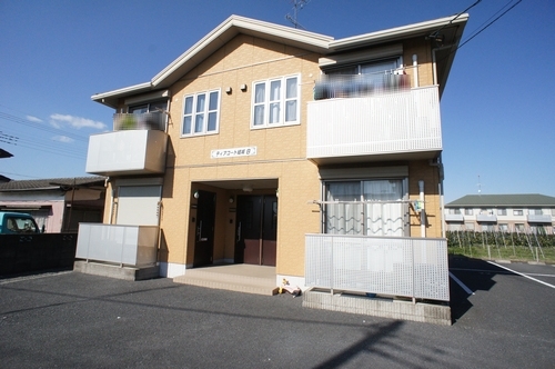 建物外観　積水ハウス施工賃貸住宅シャーメゾン♪各戸駐車場２台付き♪