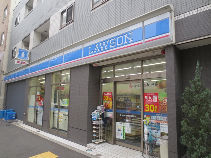 コンビニ　ローソン（コンビニ）まで388m