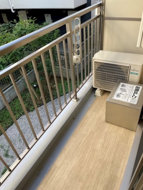 バルコニー　バルコニーあります