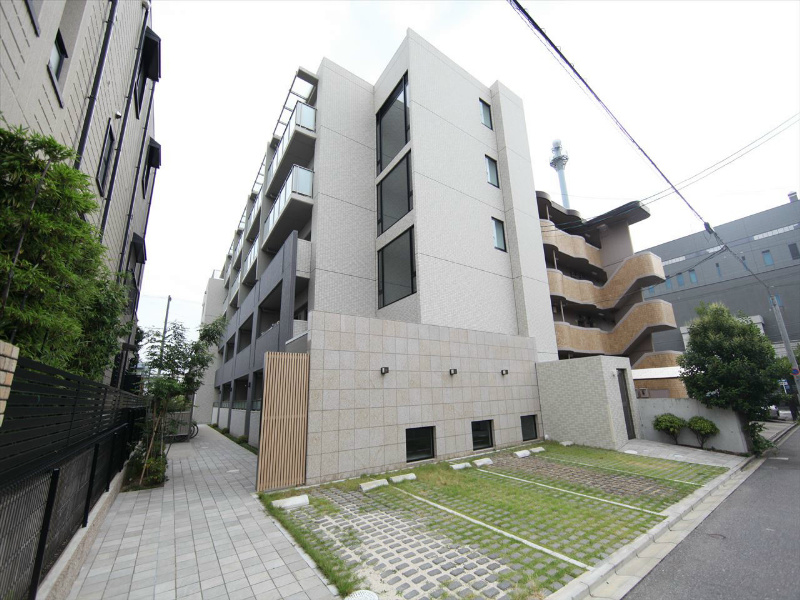 建物外観　外観　オートロック　防犯カメラ　宅配ＢＯＸ