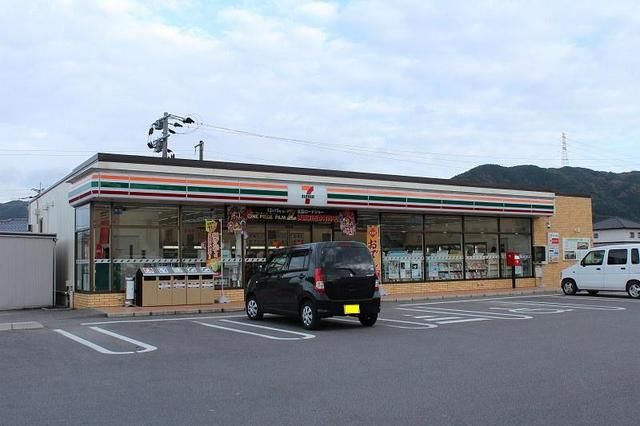 コンビニ　セブンイレブン　唐津山本店（コンビニ）まで340m