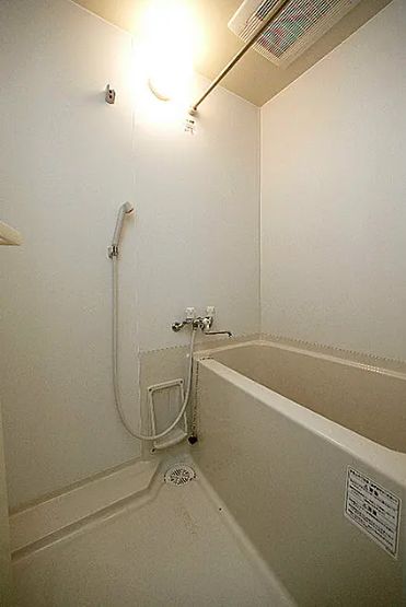 バス・シャワールーム　弊社は都内全域の物件をご紹介可能です！