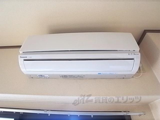 その他設備　エアコン１基ついてますよ。