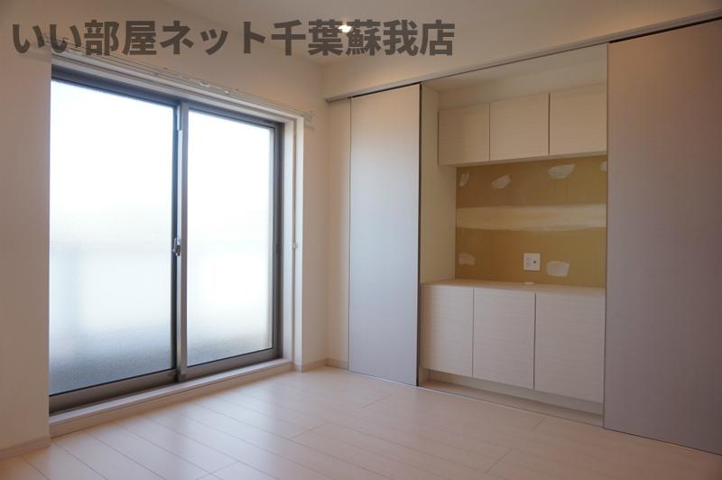 居室・リビング　ゆったり過ごせる居間です