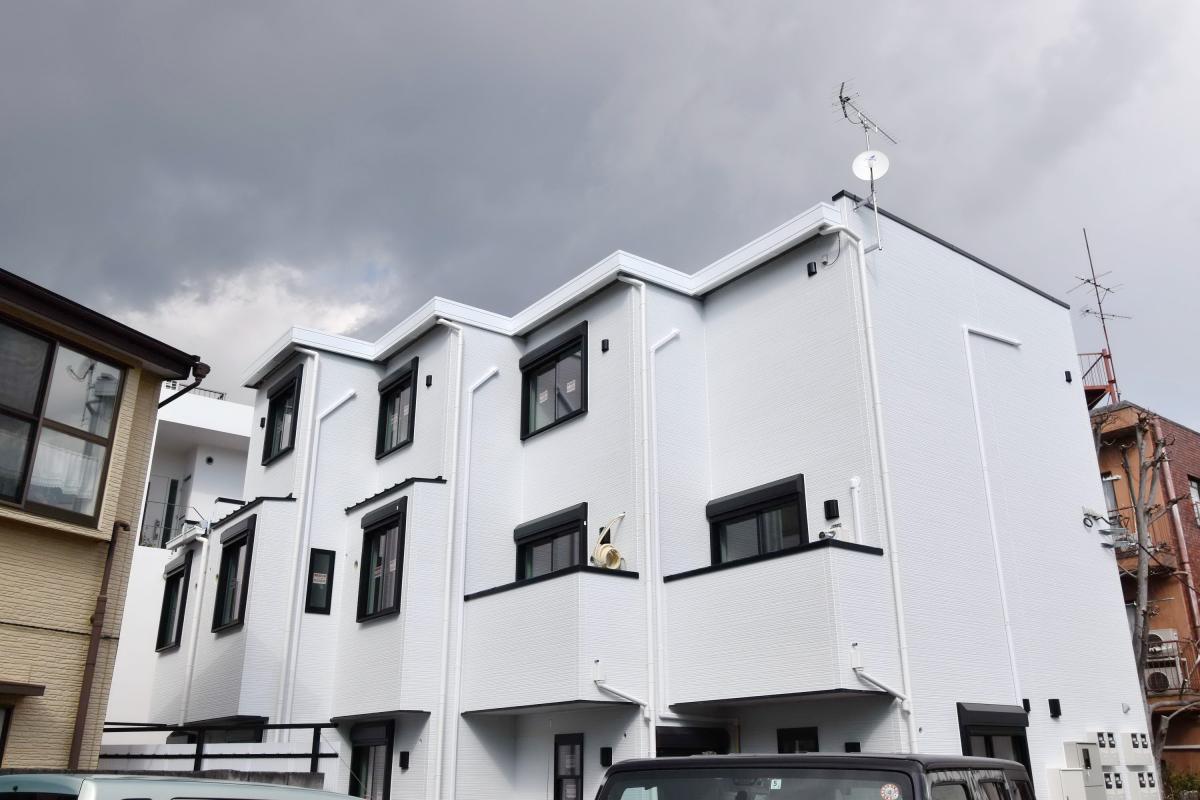 建物外観　203号室です