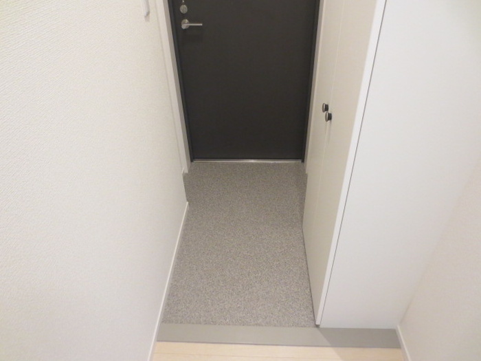 玄関　弊社は都内全域の物件をご紹介可能です！