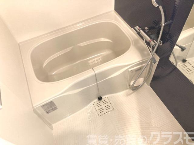 バス・シャワールーム　浴室乾燥機付きバス♪