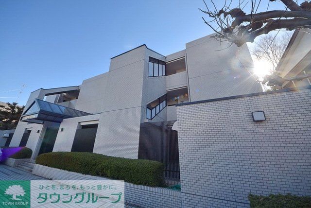 建物外観　★閑静な住宅地で住環境良好です★