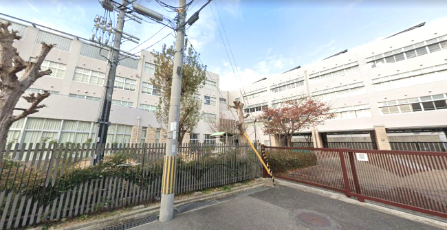 中学校　神戸市立長田中学校（中学校）まで592m