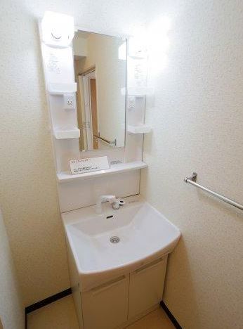 洗面設備　※同物件、別部屋になります。