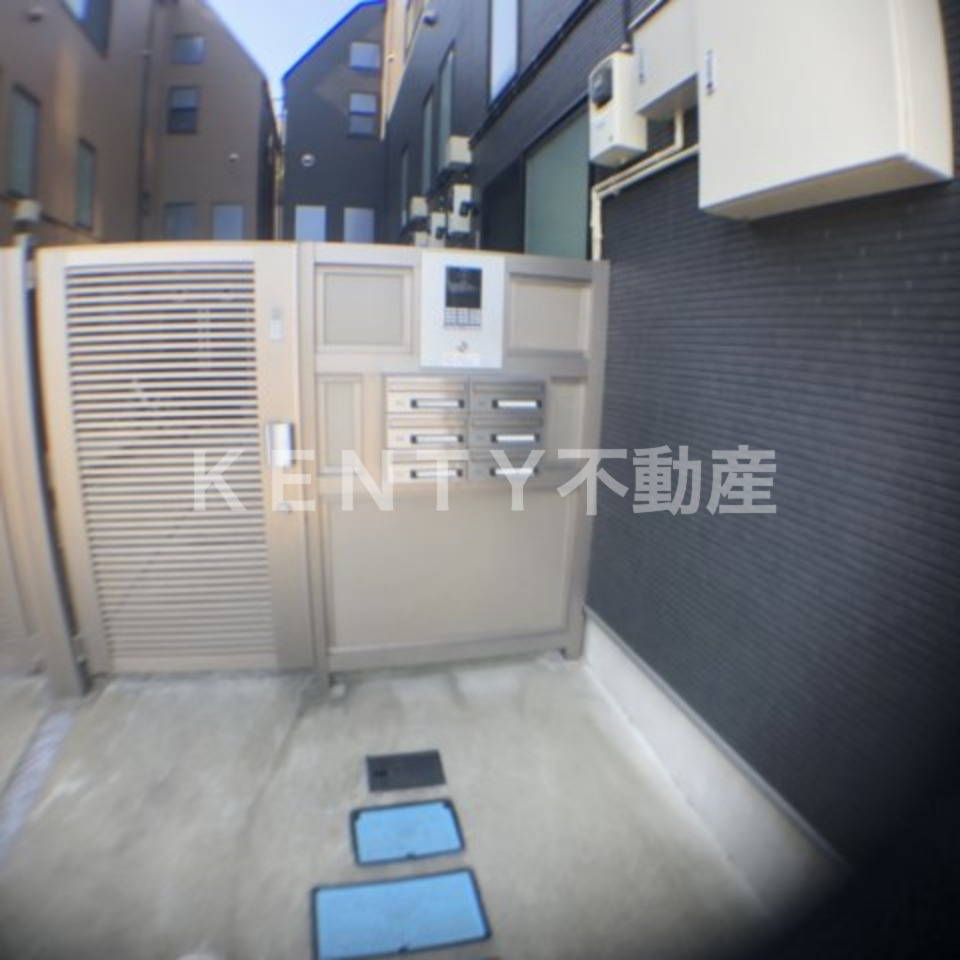 エントランス　清潔なエントランスです