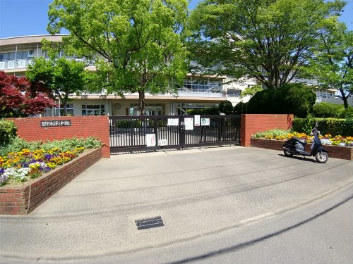 中学校　習志野市立第三中学校（中学校）まで340m