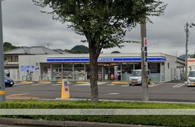 コンビニ　ローソン高松檀紙町八幡店（コンビニ）まで450m