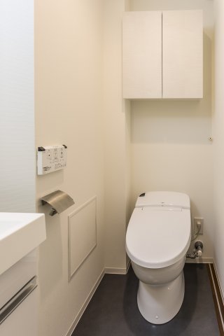 トイレ　落ち着いたトイレです