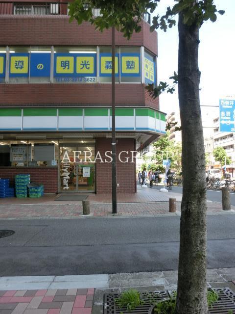 コンビニ　ファミリーマート王子明治通り2（コンビニ）まで222m