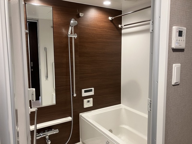 バス・シャワールーム　※写真は同タイプ住戸です。