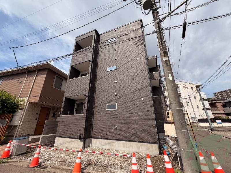 建物外観　仙台市青葉区小松島１丁目（ＲＥＧＡＬＥＳＴ東照宮駅前）