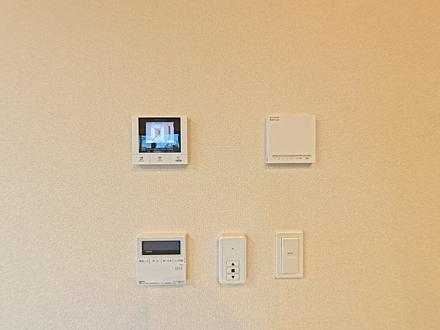 セキュリティ　TVモニターホン、床暖房付き