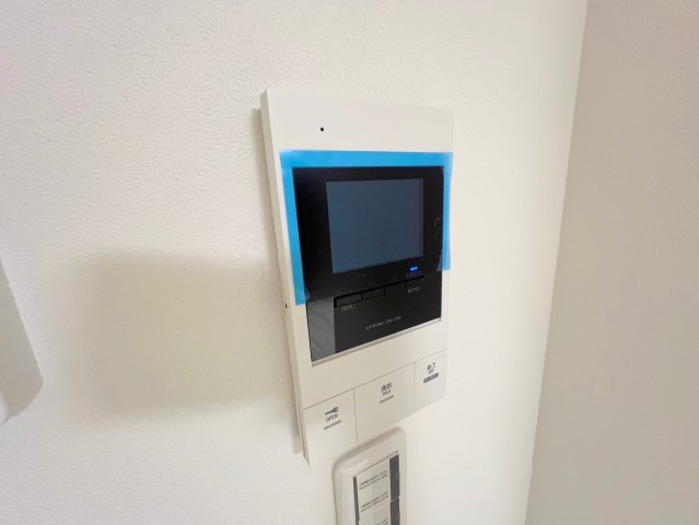 セキュリティ　TVモニターホンで来客が誰か確認してから開けて下さいね