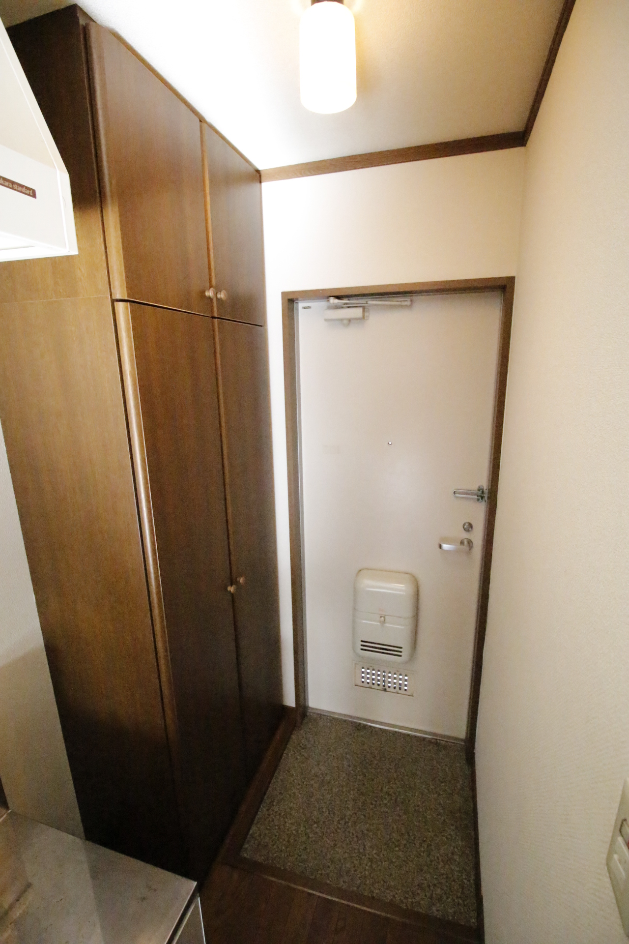 玄関　別の部屋の写真です