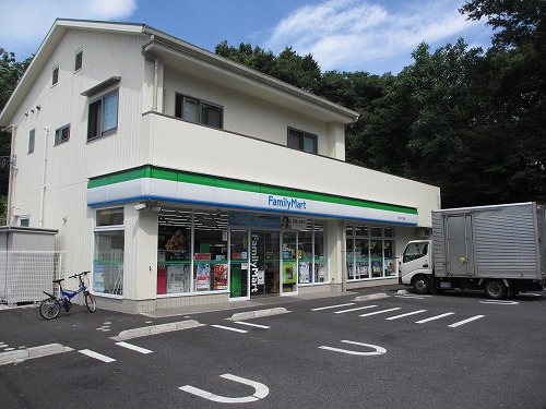 コンビニ　ファミリーマート 羽沢三丁目店（コンビニ）まで352m