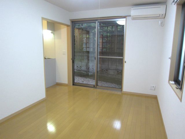 居室・リビング　Verde　板橋区中丸町