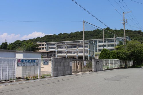 小学校　姫路市立別所小学校（小学校）まで331m