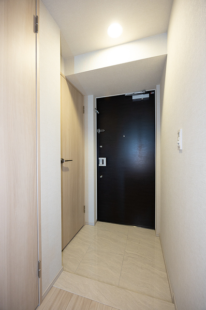 玄関　※写真は同タイプ住戸です。