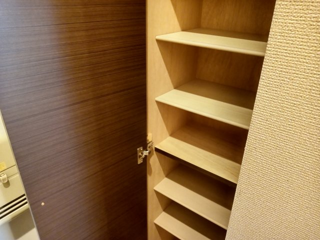 クレイノのぞみAの玄関写真