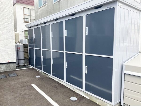 その他設備　うれしいトランクルーム付きのお部屋です！