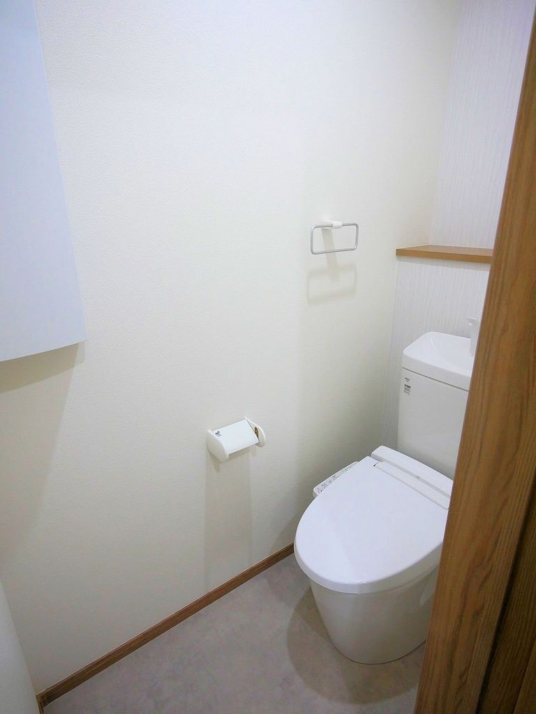リヴェール上杉Bのトイレ写真