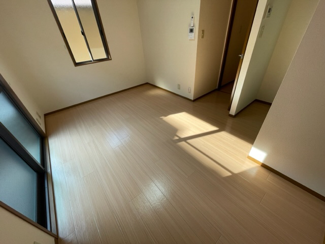 阪急宝塚線 曽根駅 徒歩10分 2階建 築25年の居間写真