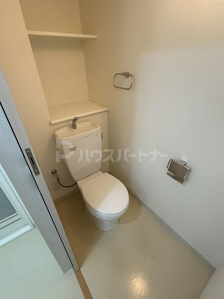 都営大江戸線 森下駅 徒歩5分 7階建 築14年のトイレ写真