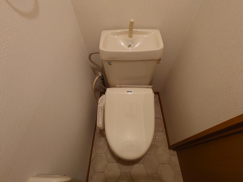 バーシティハウスギムナジウムのトイレ写真