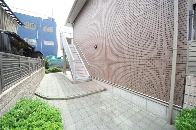エントランス　建物の内部です