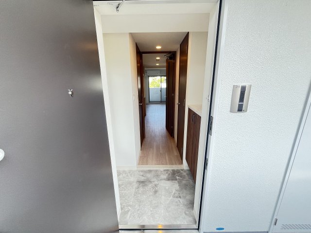 玄関　落ち着いた玄関です