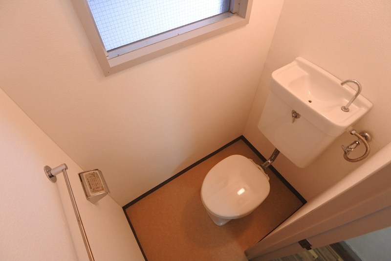 トイレ　トイレって何故か落ち着くスペースですね