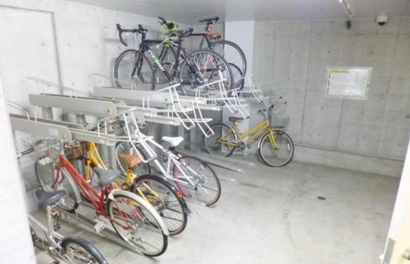 東急東横線 学芸大学駅 徒歩5分 4階建 築20年の外観写真