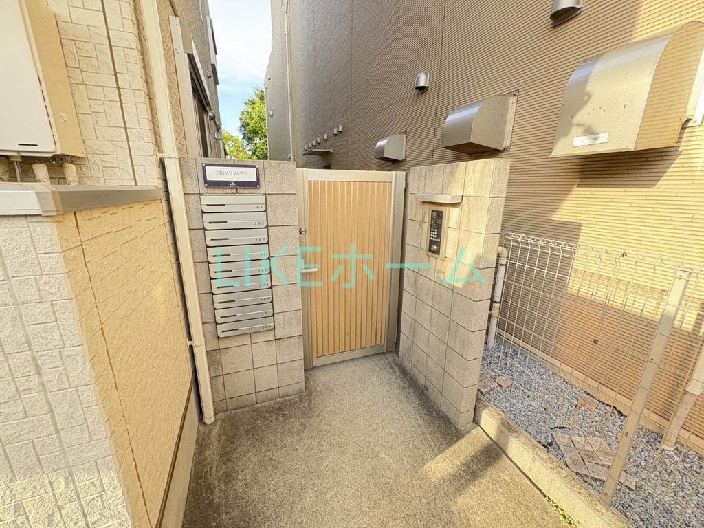 ロビー　庭