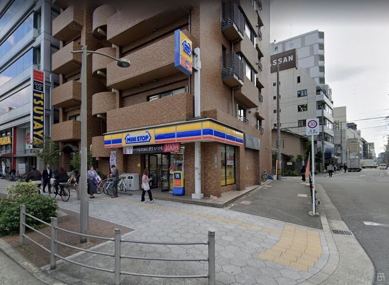 コンビニ　ミニストップ北堀江店（コンビニ）まで2m
