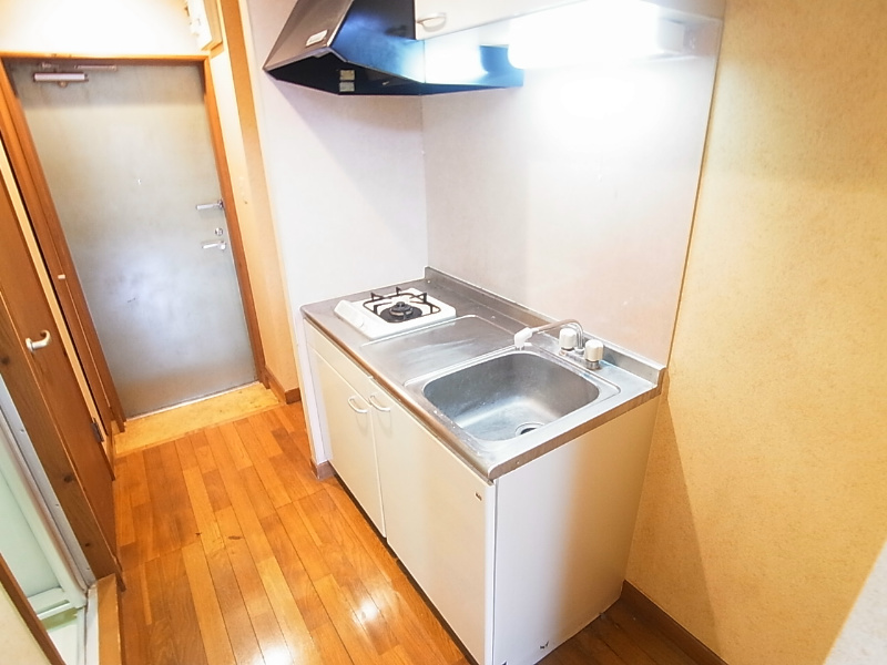 キッチン　同一物件別部屋写真