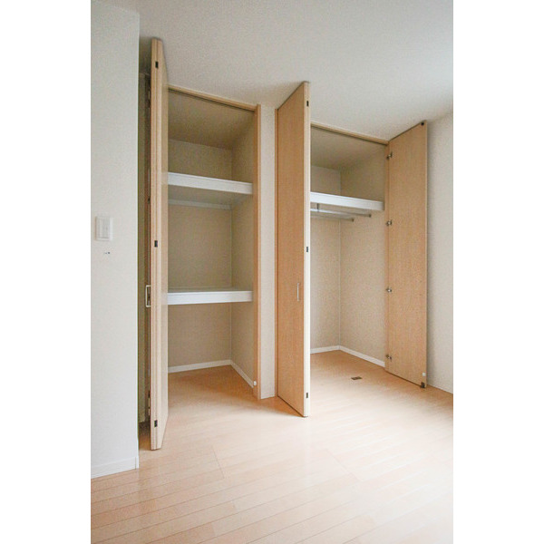 収納　同じ建物の別のお部屋