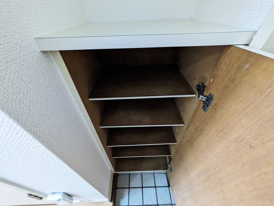 収納　シューズボックス