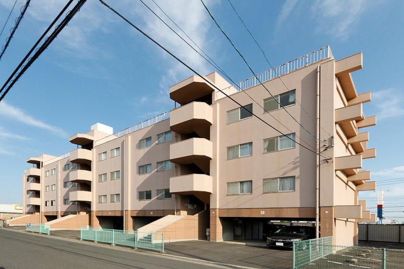 【高松市高松町のマンションの建物外観】