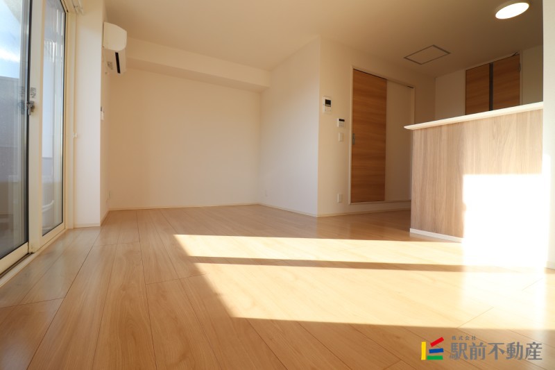 居室・リビング　※反転タイプ