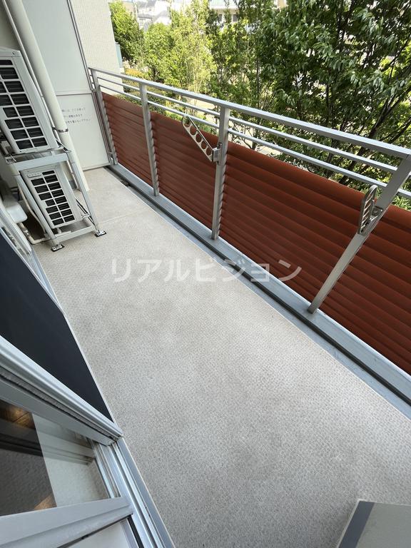 バルコニー　他部屋参考写真です。